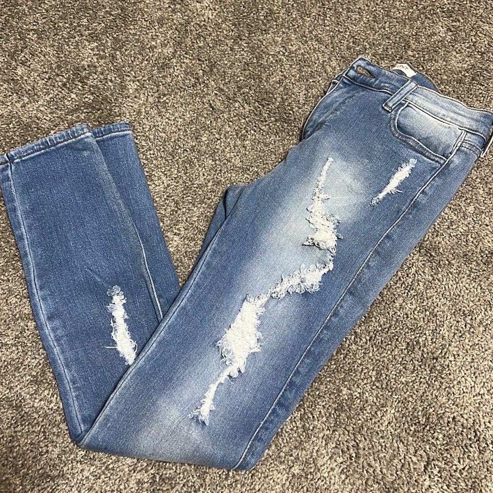 Vibrant M.i.U Ripped skinny jeans